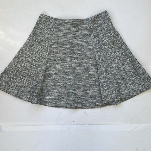 GAP Gray Skater Mini Skirt Large - Picture 1 of 13